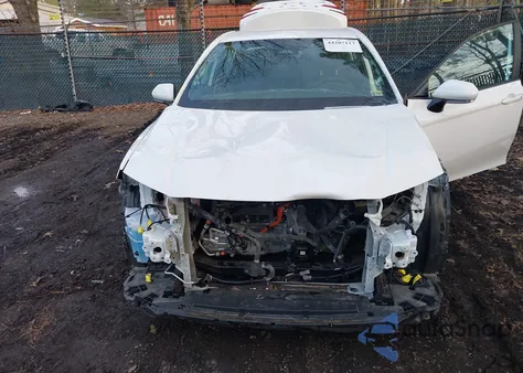 2025 Toyota Camry Le из США, поврежденный, VIN 4T1DAACK2SU067028